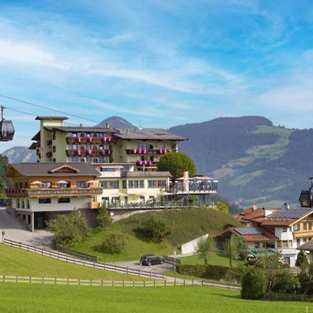 Hotel Waldfriede - Der Logenplatz Im Zillertal フューゲン エクステリア 写真