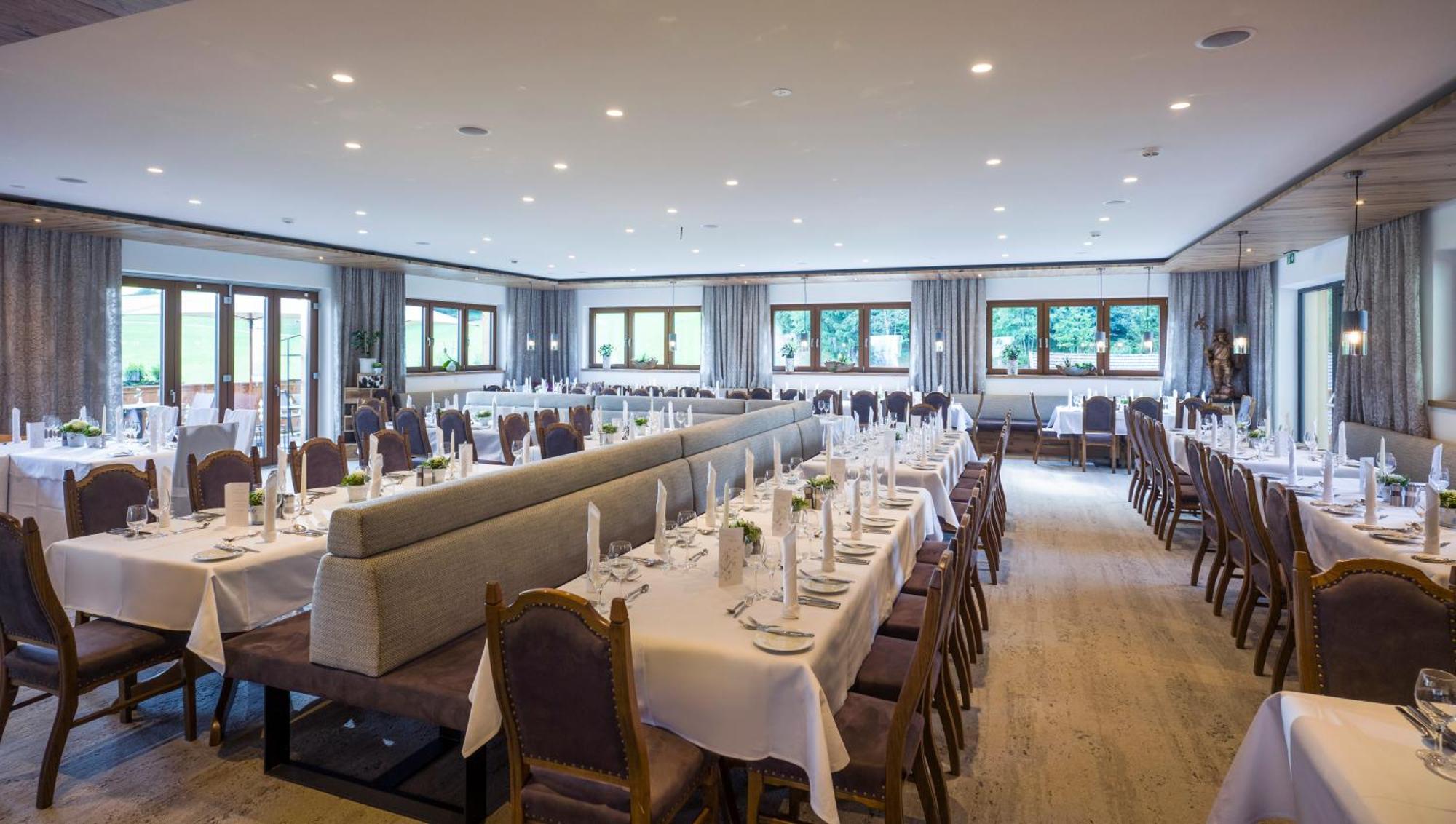 Hotel Waldfriede - Der Logenplatz Im Zillertal フューゲン エクステリア 写真
