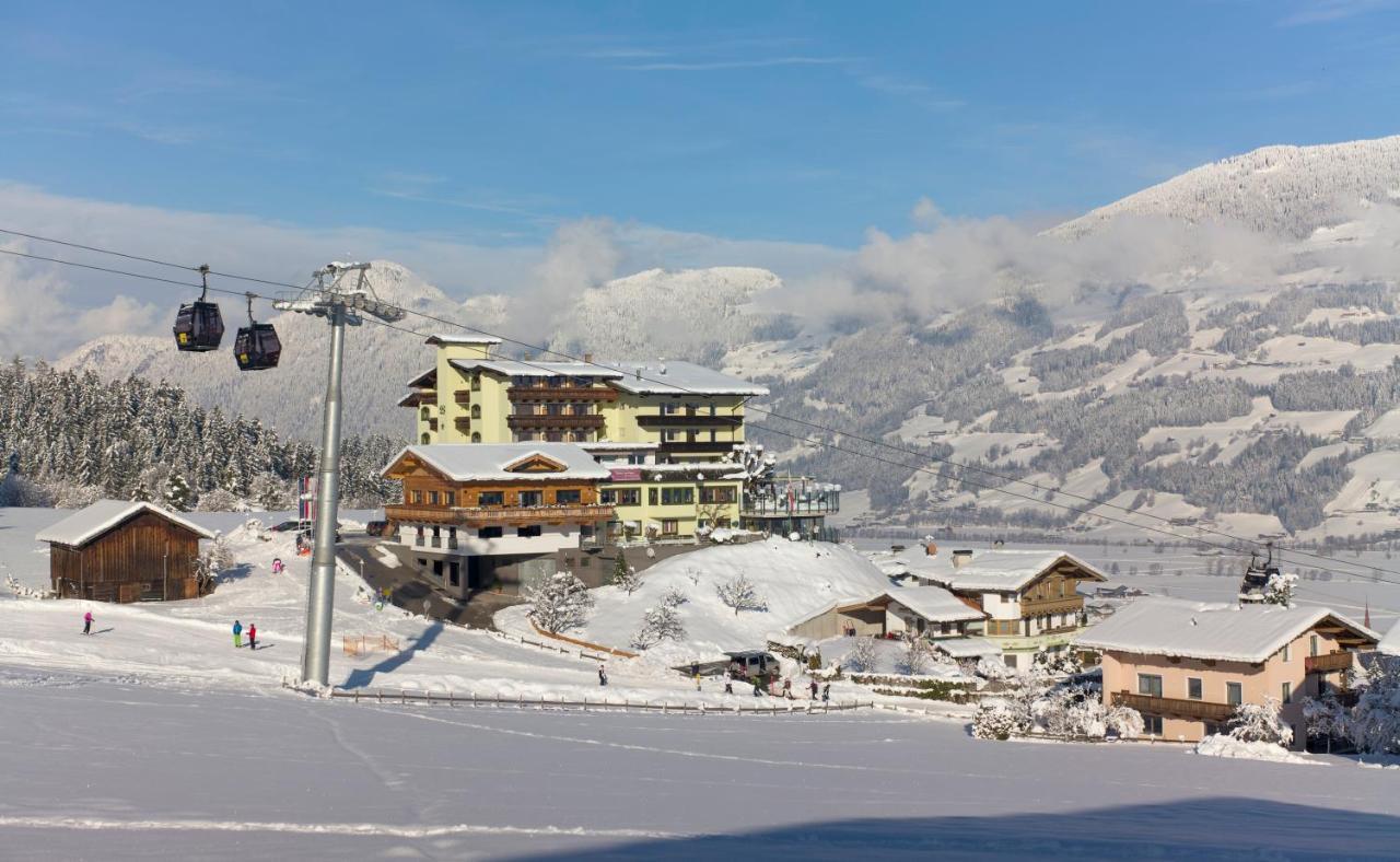 Hotel Waldfriede - Der Logenplatz Im Zillertal フューゲン エクステリア 写真